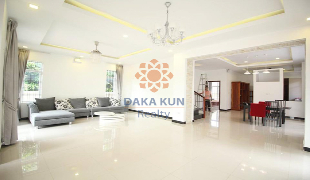 4 Bedrooms House for Rent in Krong Siem Reap-Svay Dangkum